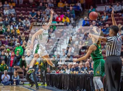 Thumbnail 2 in Norwalk vs. New London (CIAC Class LL Final) photogallery.