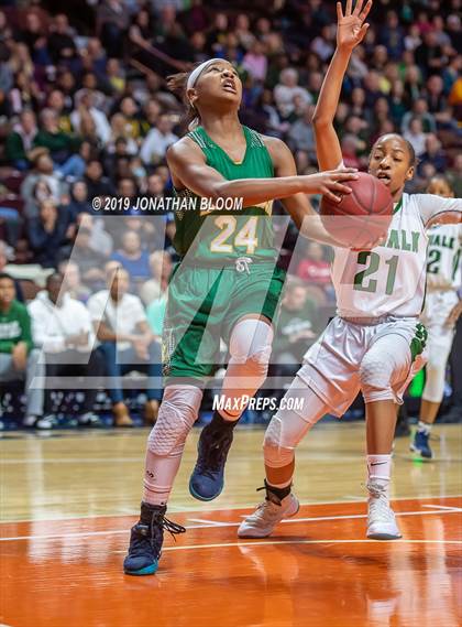 Thumbnail 1 in Norwalk vs. New London (CIAC Class LL Final) photogallery.