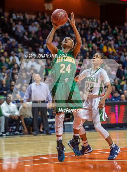 Thumbnail 1 in Norwalk vs. New London (CIAC Class LL Final) photogallery.