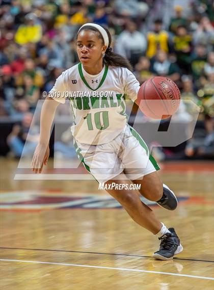Thumbnail 2 in Norwalk vs. New London (CIAC Class LL Final) photogallery.