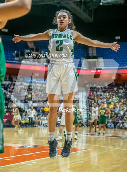 Thumbnail 3 in Norwalk vs. New London (CIAC Class LL Final) photogallery.