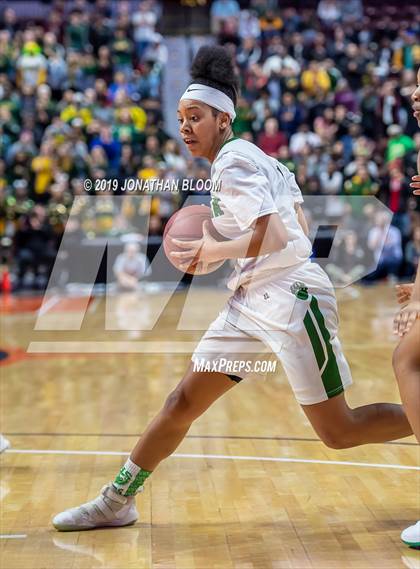 Thumbnail 1 in Norwalk vs. New London (CIAC Class LL Final) photogallery.