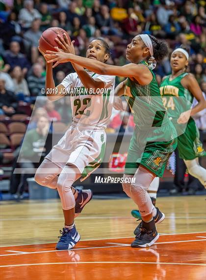 Thumbnail 3 in Norwalk vs. New London (CIAC Class LL Final) photogallery.