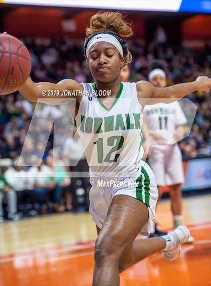 Thumbnail 3 in Norwalk vs. New London (CIAC Class LL Final) photogallery.