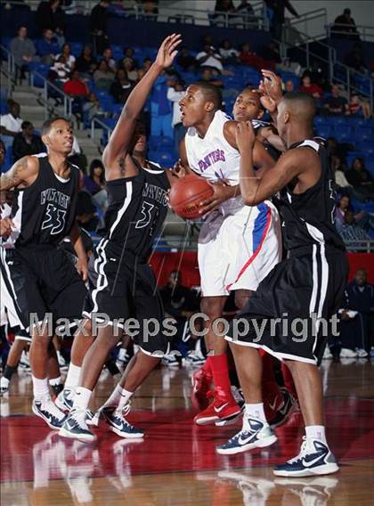 Thumbnail 3 in Huntington @ Duncanville (Metroplex Thanksgiving Hoopfest) photogallery.
