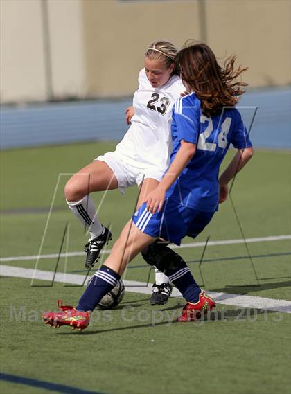 Thumbnail 3 in St. Francis vs. Los Altos (CIF CCS D2 Final) photogallery.