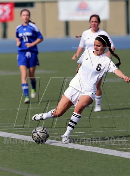 Thumbnail 3 in St. Francis vs. Los Altos (CIF CCS D2 Final) photogallery.