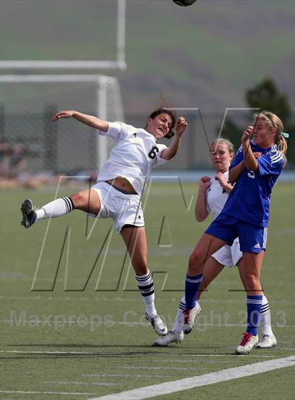 Thumbnail 3 in St. Francis vs. Los Altos (CIF CCS D2 Final) photogallery.