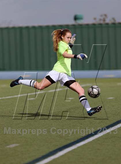 Thumbnail 1 in St. Francis vs. Los Altos (CIF CCS D2 Final) photogallery.