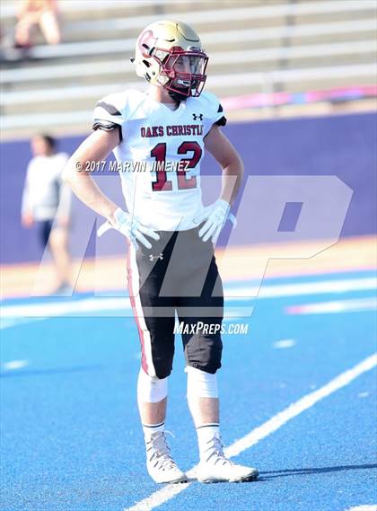 Thumbnail 3 in Oaks Christian vs Chaminade  photogallery.