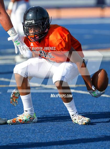 Thumbnail 3 in Oaks Christian vs Chaminade  photogallery.