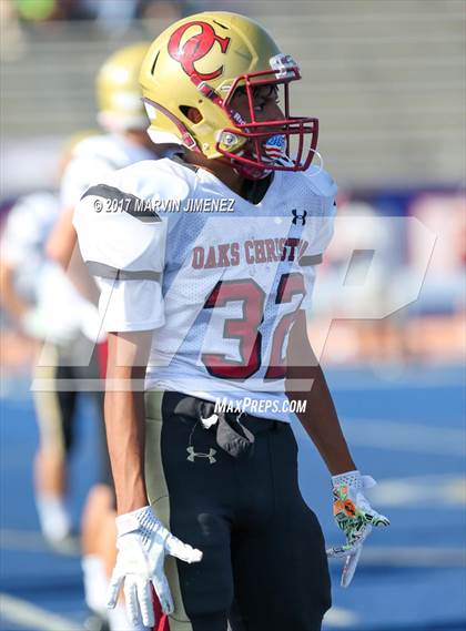 Thumbnail 3 in Oaks Christian vs Chaminade  photogallery.