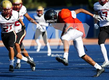 Thumbnail 2 in Oaks Christian vs Chaminade  photogallery.