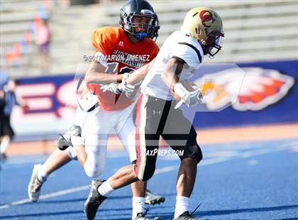 Thumbnail 1 in Oaks Christian vs Chaminade  photogallery.