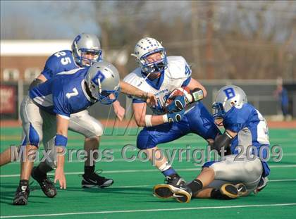 Thumbnail 1 in Hoosick Falls vs. Bronxville (NYSPHSAA Class C Semifinal) photogallery.