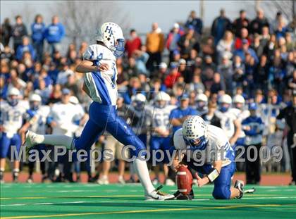 Thumbnail 2 in Hoosick Falls vs. Bronxville (NYSPHSAA Class C Semifinal) photogallery.