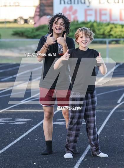 Thumbnail 2 in Douglas Byrd @ South View photogallery.