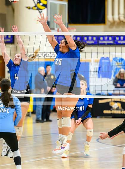 Thumbnail 3 in Darien vs. Southington (CIAC Class LL Final) photogallery.