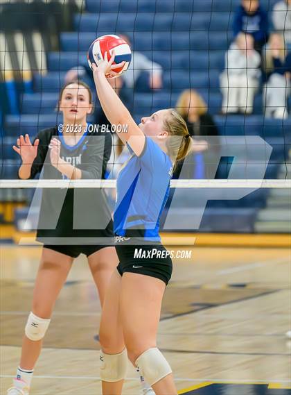 Thumbnail 1 in Darien vs. Southington (CIAC Class LL Final) photogallery.