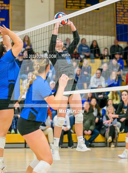 Thumbnail 2 in Darien vs. Southington (CIAC Class LL Final) photogallery.