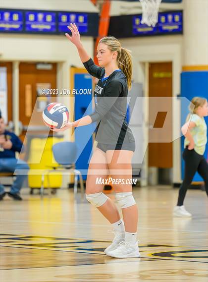 Thumbnail 1 in Darien vs. Southington (CIAC Class LL Final) photogallery.