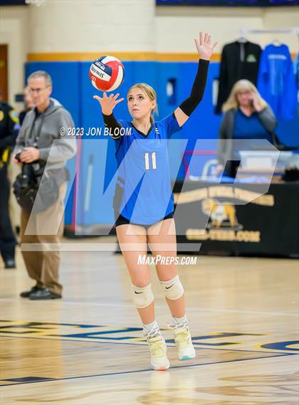 Thumbnail 1 in Darien vs. Southington (CIAC Class LL Final) photogallery.