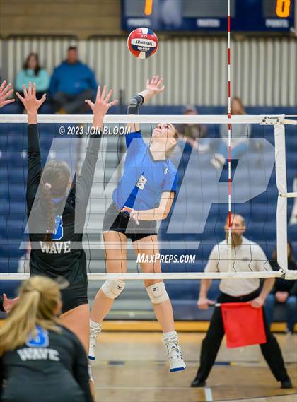 Thumbnail 1 in Darien vs. Southington (CIAC Class LL Final) photogallery.