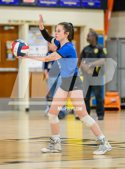 Thumbnail 3 in Darien vs. Southington (CIAC Class LL Final) photogallery.