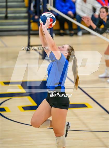 Thumbnail 1 in Darien vs. Southington (CIAC Class LL Final) photogallery.