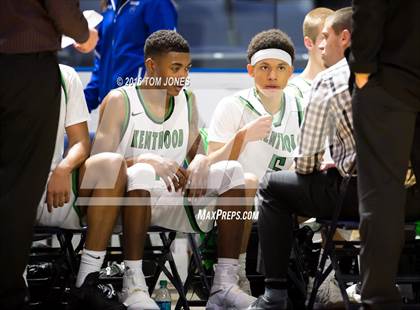Thumbnail 3 in Kentwood vs. West Seattle photogallery.
