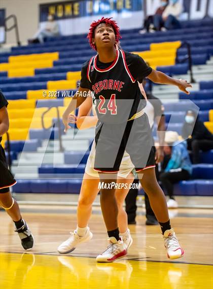 Thumbnail 1 in Osborne vs Kennesaw Mountain (GHSA Region 6-AAAAAA Playoff) photogallery.