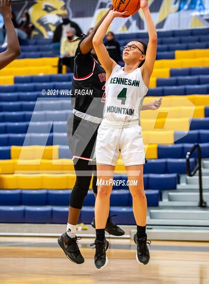 Thumbnail 1 in Osborne vs Kennesaw Mountain (GHSA Region 6-AAAAAA Playoff) photogallery.