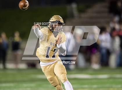 Thumbnail 3 in Haslett vs. Detroit Country Day photogallery.