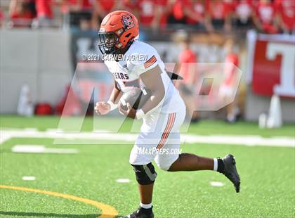 Thumbnail 3 in Bridgeland @ Tomball (UIL 6A D2 Regional Final) photogallery.
