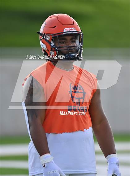 Thumbnail 3 in Bridgeland @ Tomball (UIL 6A D2 Regional Final) photogallery.