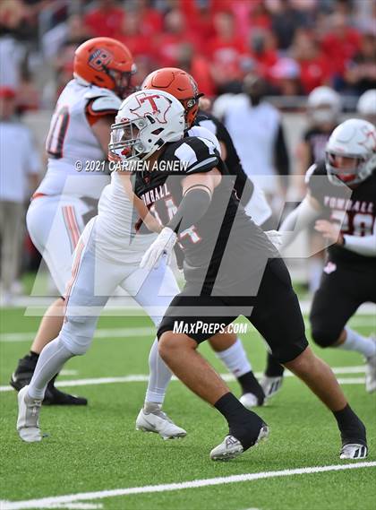 Thumbnail 3 in Bridgeland @ Tomball (UIL 6A D2 Regional Final) photogallery.