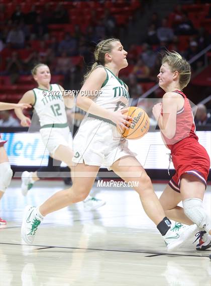 Thumbnail 3 in Springville vs. Olympus (UHSAA 5A Quarterfinal) photogallery.