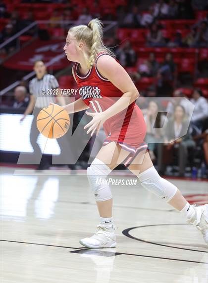Thumbnail 3 in Springville vs. Olympus (UHSAA 5A Quarterfinal) photogallery.