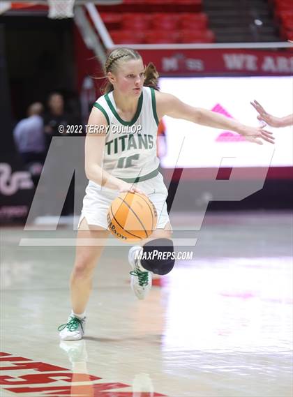 Thumbnail 1 in Springville vs. Olympus (UHSAA 5A Quarterfinal) photogallery.