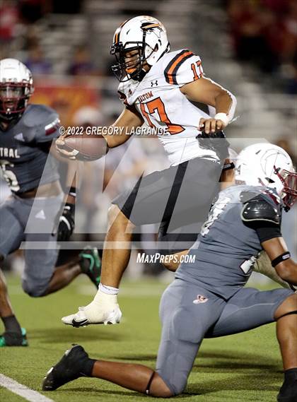 Thumbnail 1 in Haltom vs Keller Central photogallery.