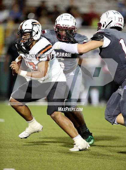 Thumbnail 2 in Haltom vs Keller Central photogallery.
