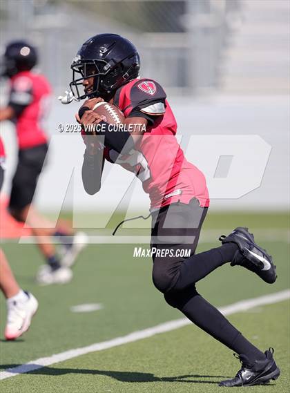 Thumbnail 2 in Harker Heights @ Dripping Springs (Freshman White) photogallery.