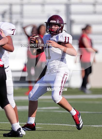 Thumbnail 2 in Harker Heights @ Dripping Springs (Freshman White) photogallery.