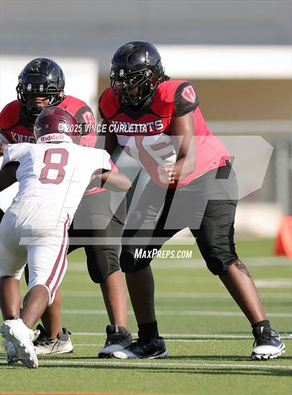 Thumbnail 3 in Harker Heights @ Dripping Springs (Freshman White) photogallery.