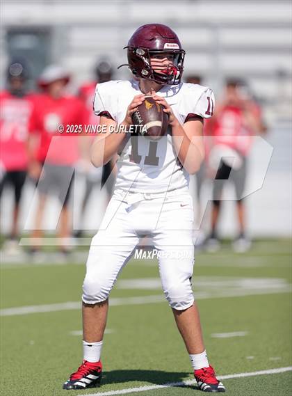 Thumbnail 2 in Harker Heights @ Dripping Springs (Freshman White) photogallery.
