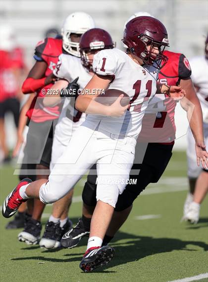 Thumbnail 3 in Harker Heights @ Dripping Springs (Freshman White) photogallery.