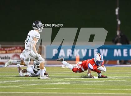 Thumbnail 3 in Valor Christian vs. Cherry Creek (CHSAA 5A State Final) photogallery.