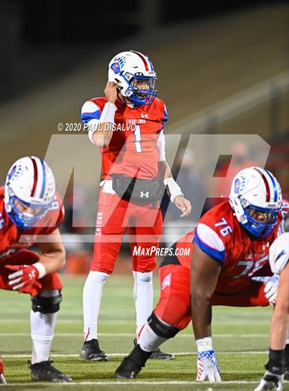 Thumbnail 2 in Valor Christian vs. Cherry Creek (CHSAA 5A State Final) photogallery.