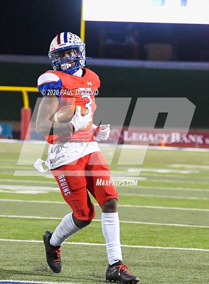 Thumbnail 1 in Valor Christian vs. Cherry Creek (CHSAA 5A State Final) photogallery.