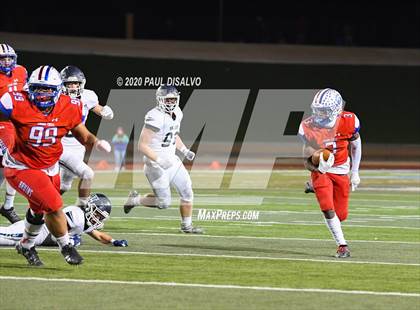 Thumbnail 3 in Valor Christian vs. Cherry Creek (CHSAA 5A State Final) photogallery.